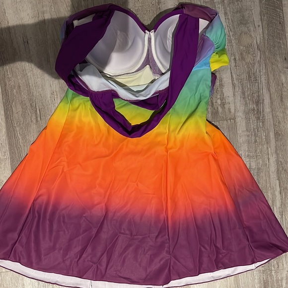 Two piece Bathing suit (soft underwire cup) never worn - Picture 2 of 5